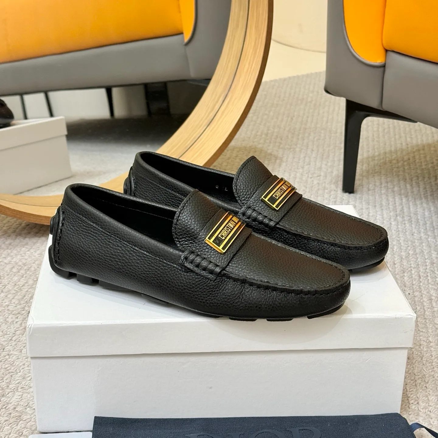 Men's clothing and shoes 💰420! (Yangli) Quality DIOR [Dior’s latest arrival] real auction hot-selling Doudou shoes 🔍DIOR) new Doudou shoes 👍Belgian designer Martin Margiela serves as Gucci shoe designer y full of charm, luxury style gentleman upper: imported cowhide, lining with spring sweat-absorbent first-layer sheepskin. Outsole Brand outsole, the last stitching on the bottom will never come off; equipped with classic Gucci exquisite hardware C D buckle💋The whole pair of shoes is fashionable and casual without losing high-end style; standard 38-46